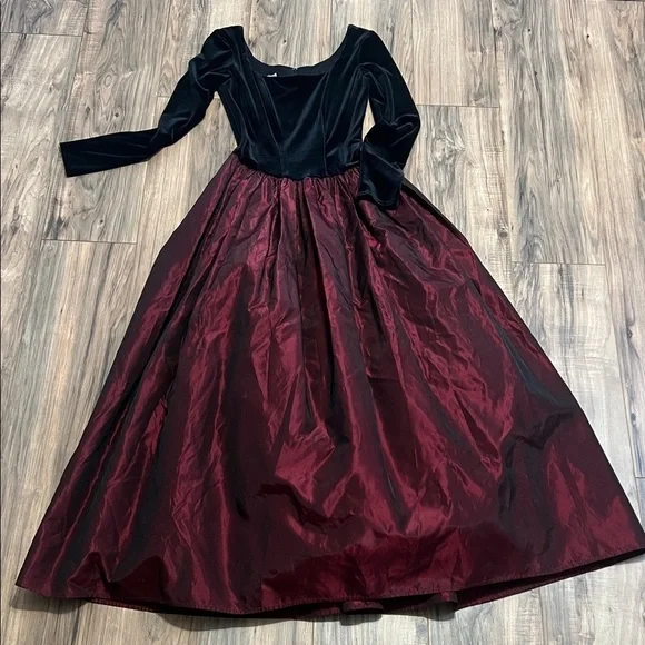 Jessica McClintock Vintage Velvet & Taffeta Gown Size 8 Victorian Cosplay Dress - Picture 3 of 16